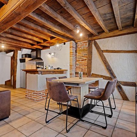 Les Chambres Tonics Montrevel-en-Bresse Exterior foto
