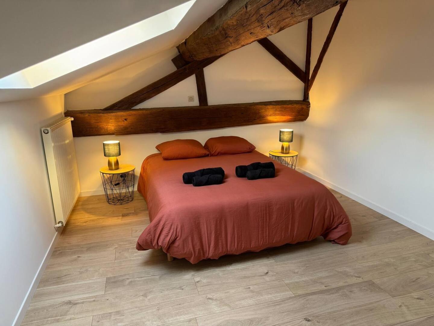 Les Chambres Tonics Montrevel-en-Bresse Exterior foto