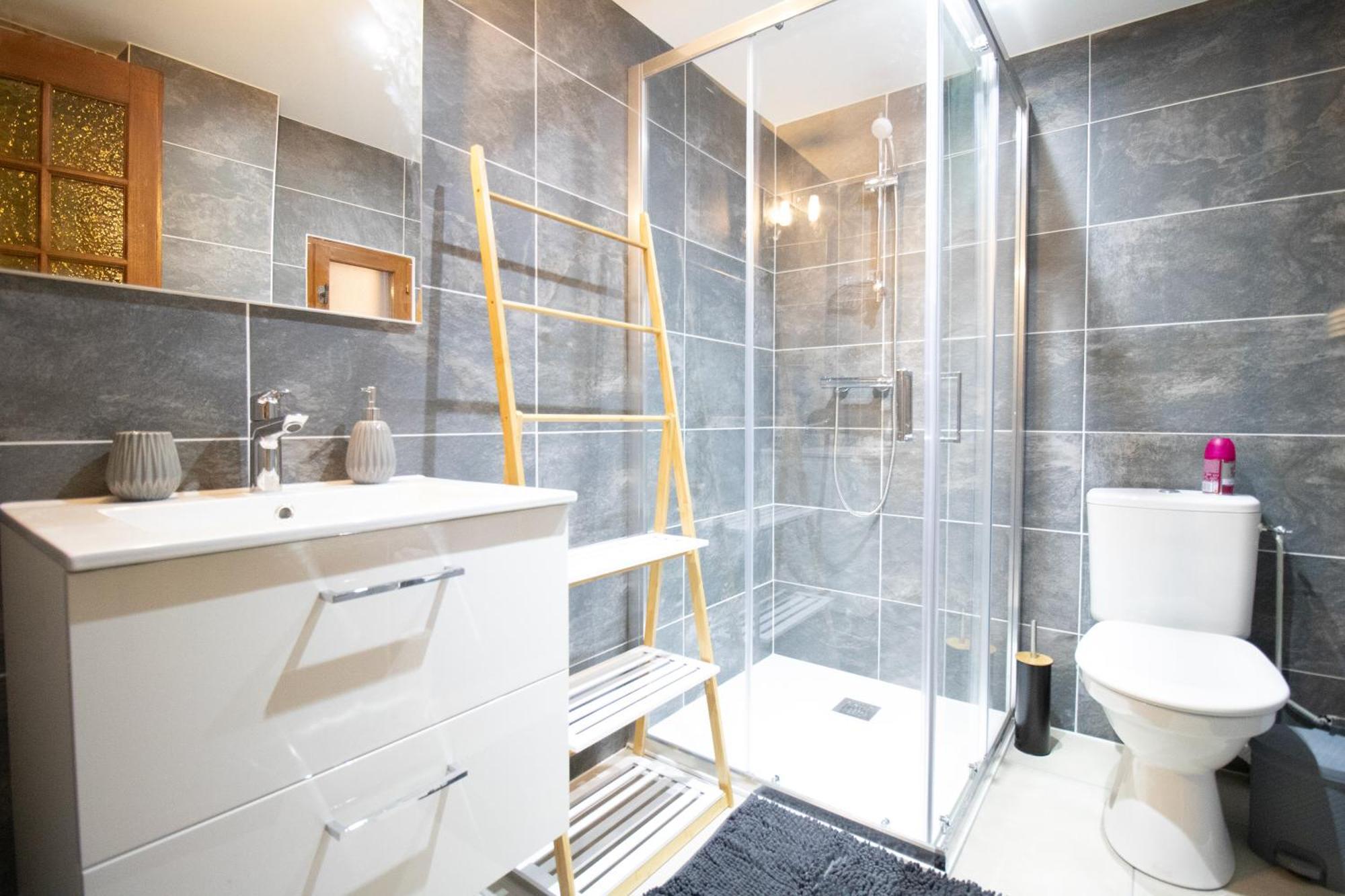 Les Chambres Tonics Montrevel-en-Bresse Exterior foto