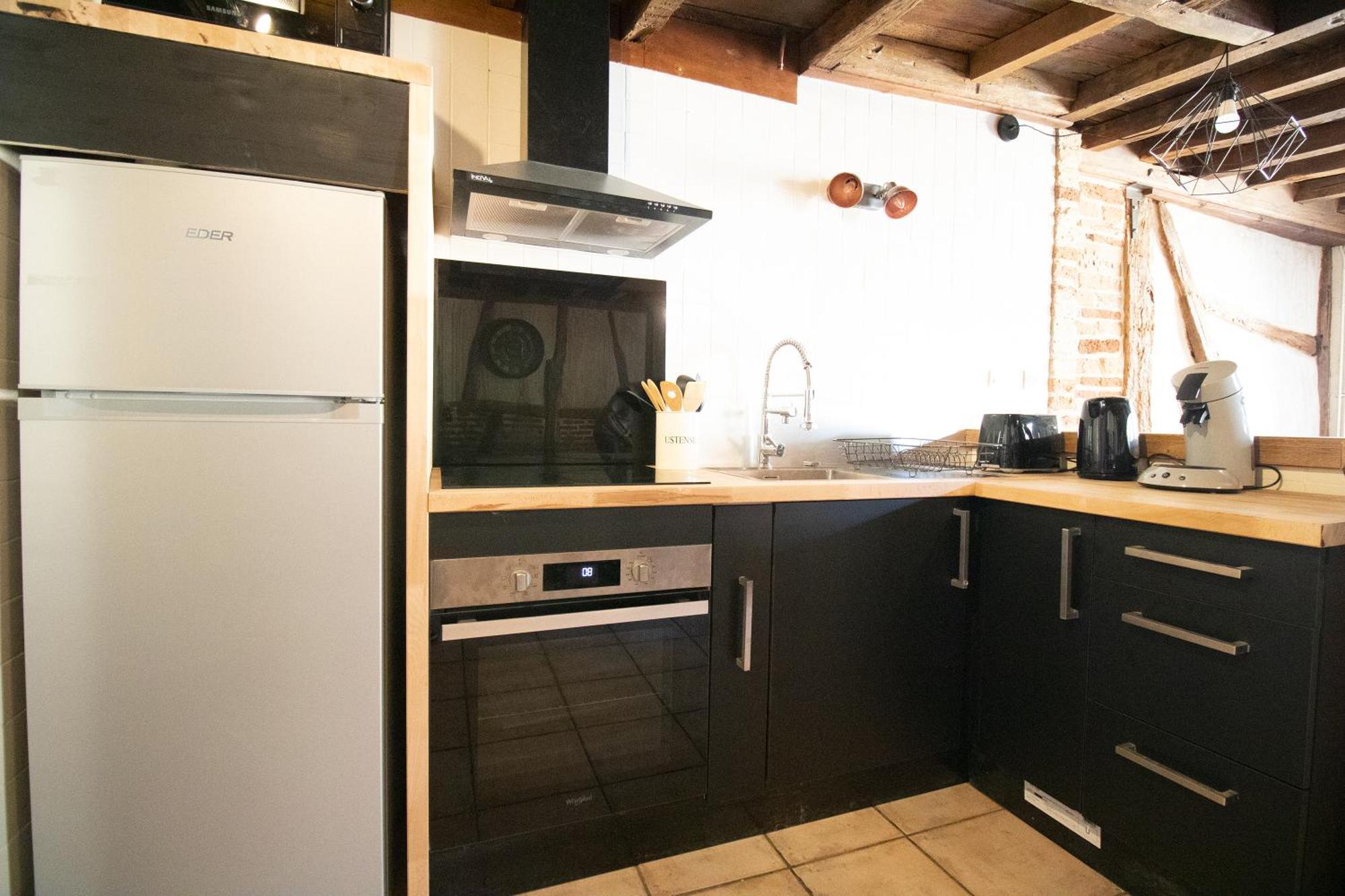 Les Chambres Tonics Montrevel-en-Bresse Exterior foto