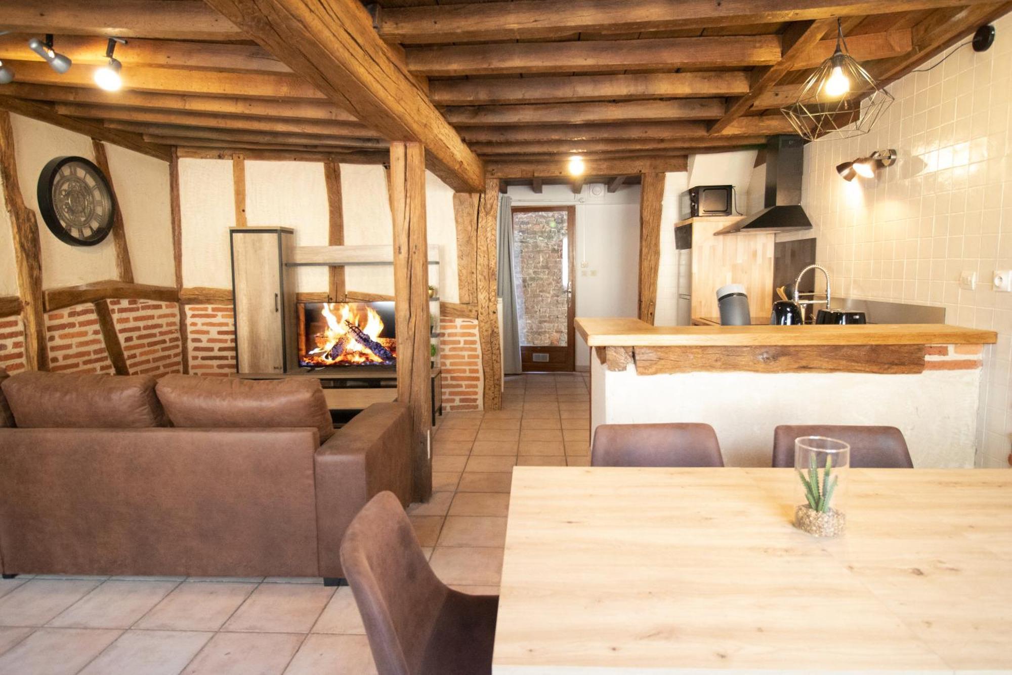 Les Chambres Tonics Montrevel-en-Bresse Exterior foto