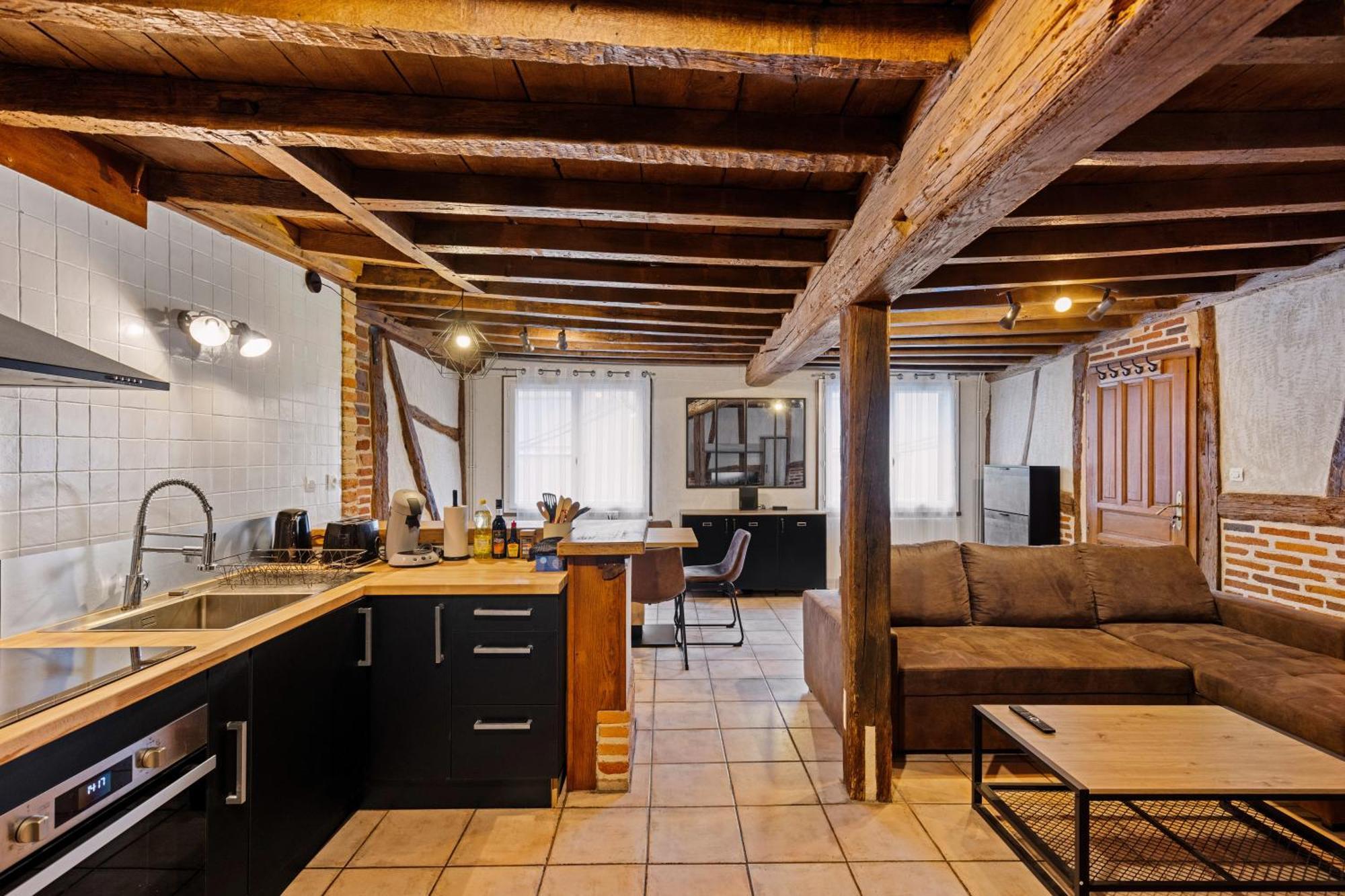 Les Chambres Tonics Montrevel-en-Bresse Exterior foto